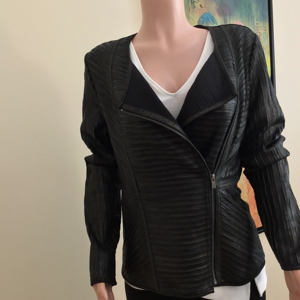 Saks Fifth Avenue Leather Jacket size Large